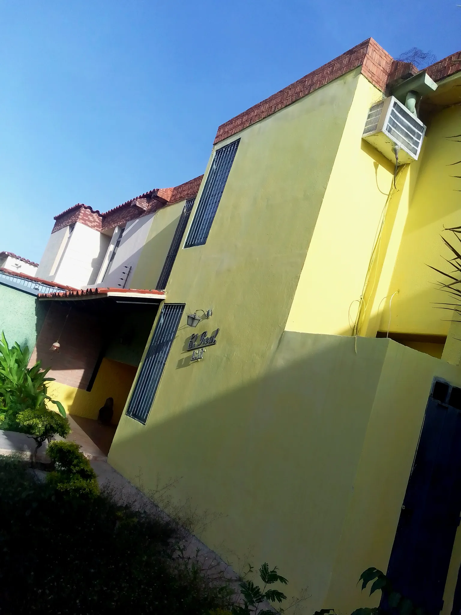 🏡 Casa Espaciosa en Club Hípico Las Trinitarias - Anexo Independiente + Garaje - Imagen 3