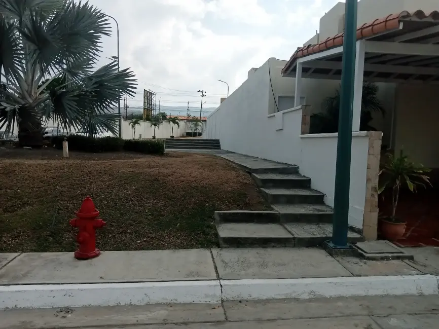 🏡 Casa Premium | 3 Hab | Villa Esmeralda | $65.000 - Imagen 4