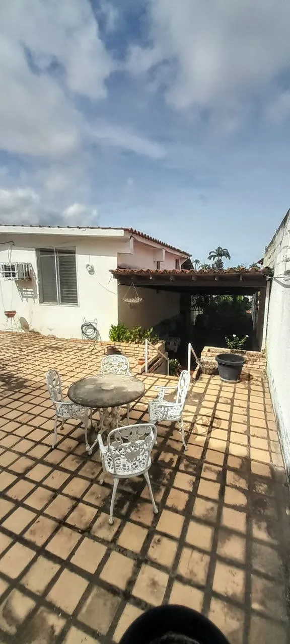 🏡 Casa Quinta Espaciosa con Gran Jardín en Colinas de Santa Rosa Sur - Imagen 14