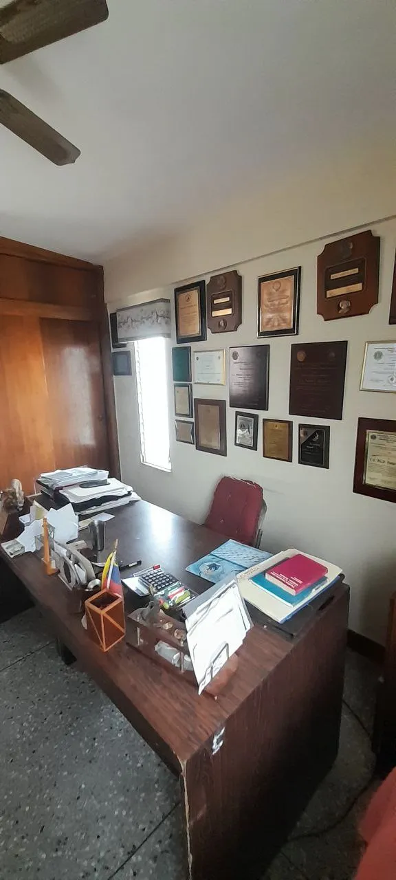 🏡 Casa Quinta Espaciosa con Gran Jardín en Colinas de Santa Rosa Sur - Imagen 5