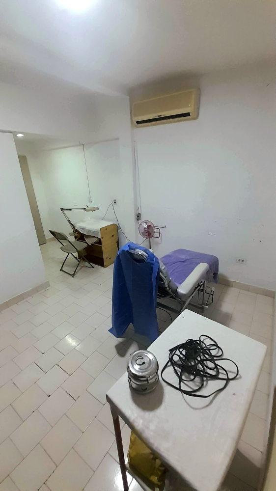 Imagen de Local Comercial: 🏪 Local Comercial Barquisimeto en Final Av. 20, inicio Av. Lara (Este), Barquisimeto, Lara-Iribarren. 1 habitaciones, 1 baños, 25 m². Alquiler.