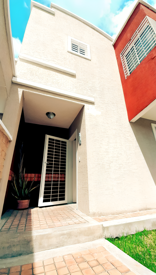 🏰 Townhouse Premium | 3 Hab | Piscina Privada | $97.000 - Imagen 2